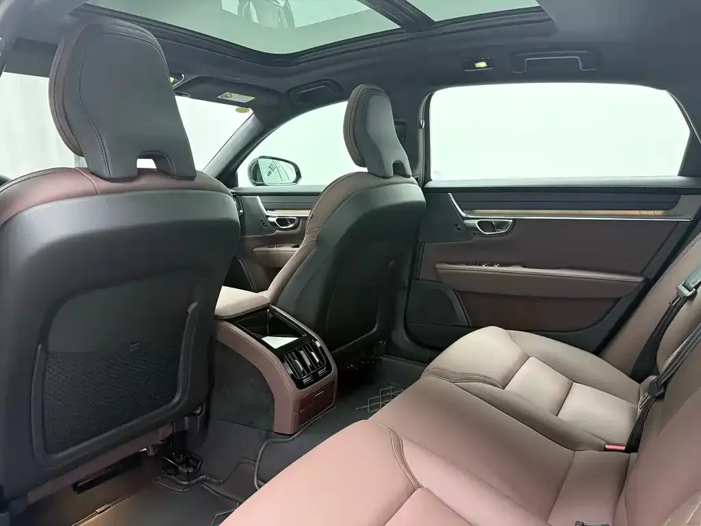 Volvo S90 — фото 7