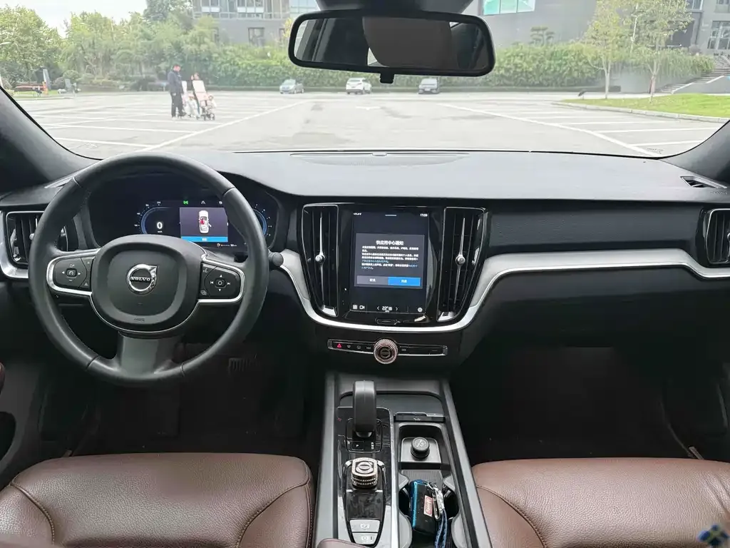 Volvo S60 2022 из CN, фото 7