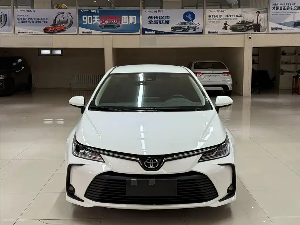Toyota Corolla 2022 из CN, фото 2
