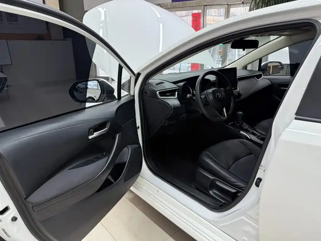 Toyota Corolla 2022 из CN, фото 3