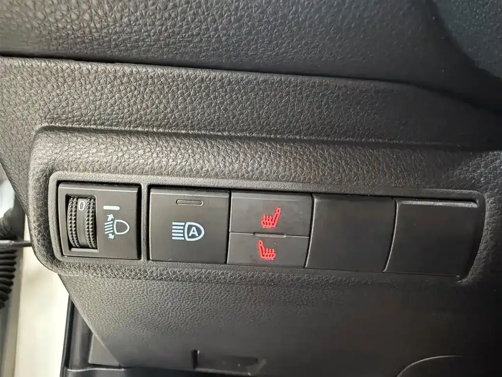 Toyota Corolla 2022 из CN, фото 10
