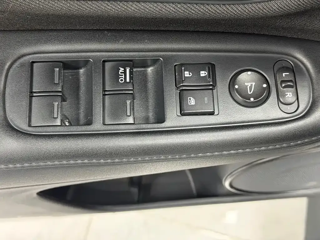 Honda Vezel 2022 из CN, фото 10