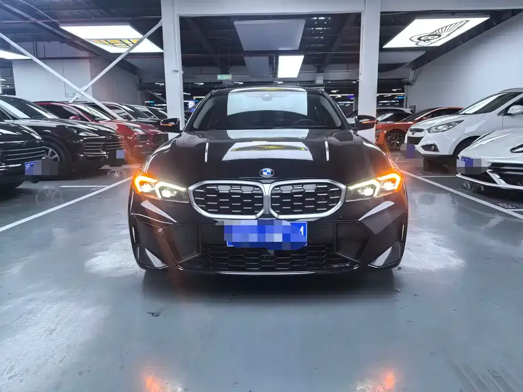 BMW 3 Series 2023 из CN, фото 2