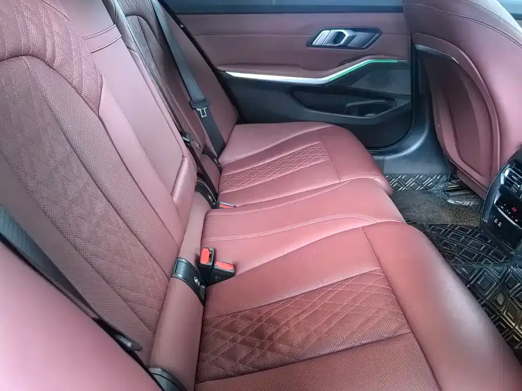 BMW 3 Series 2023 из CN, фото 9