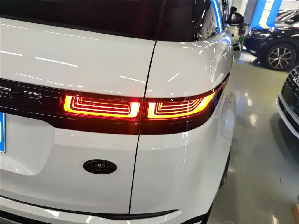 Land Rover Evoque — фото 4