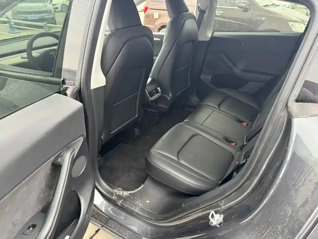 Tesla Model Y 2022 из CN, фото 3