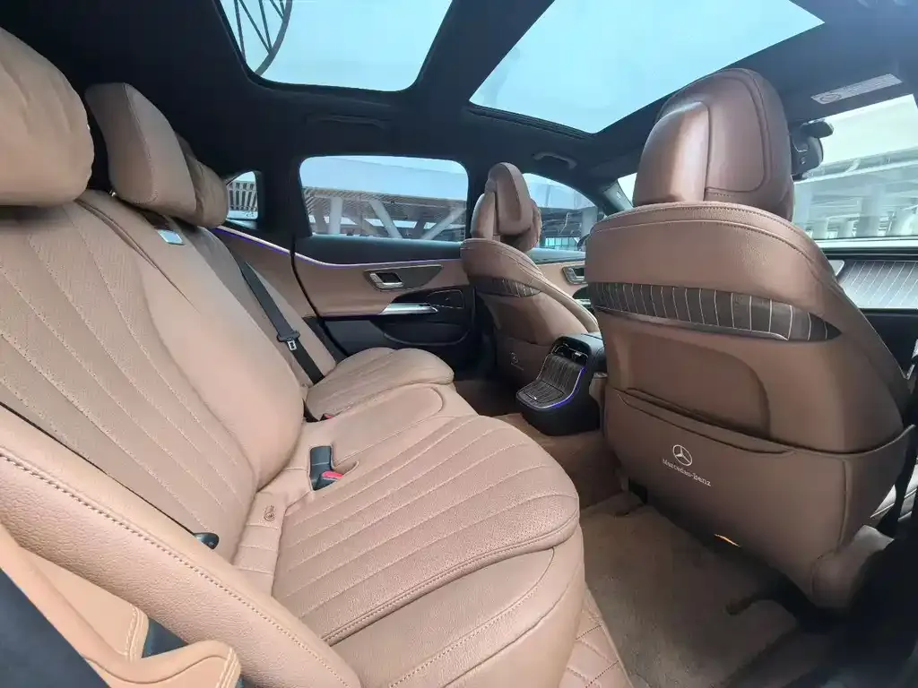 Mercedes-Benz E-Class 2024 из CN, фото 9