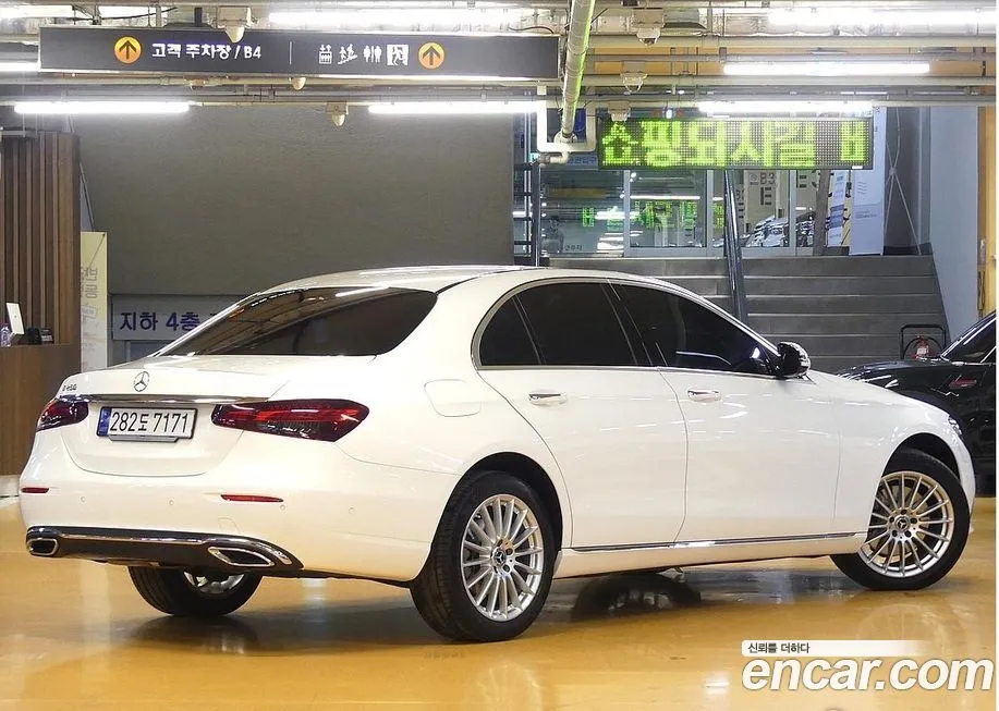 Mercedes-Benz E-Class 2023 из KR, фото 2
