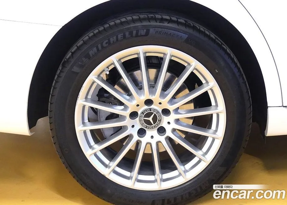 Mercedes-Benz E-Class 2023 из KR, фото 5