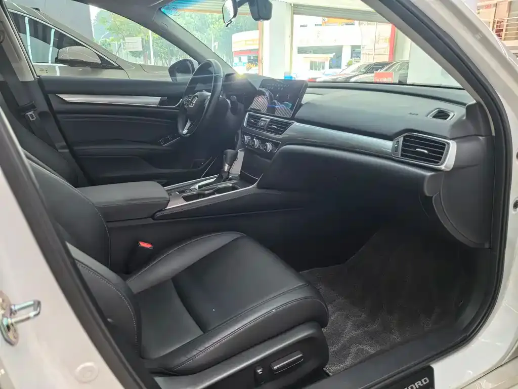 Honda Accord 2022 из CN, фото 9