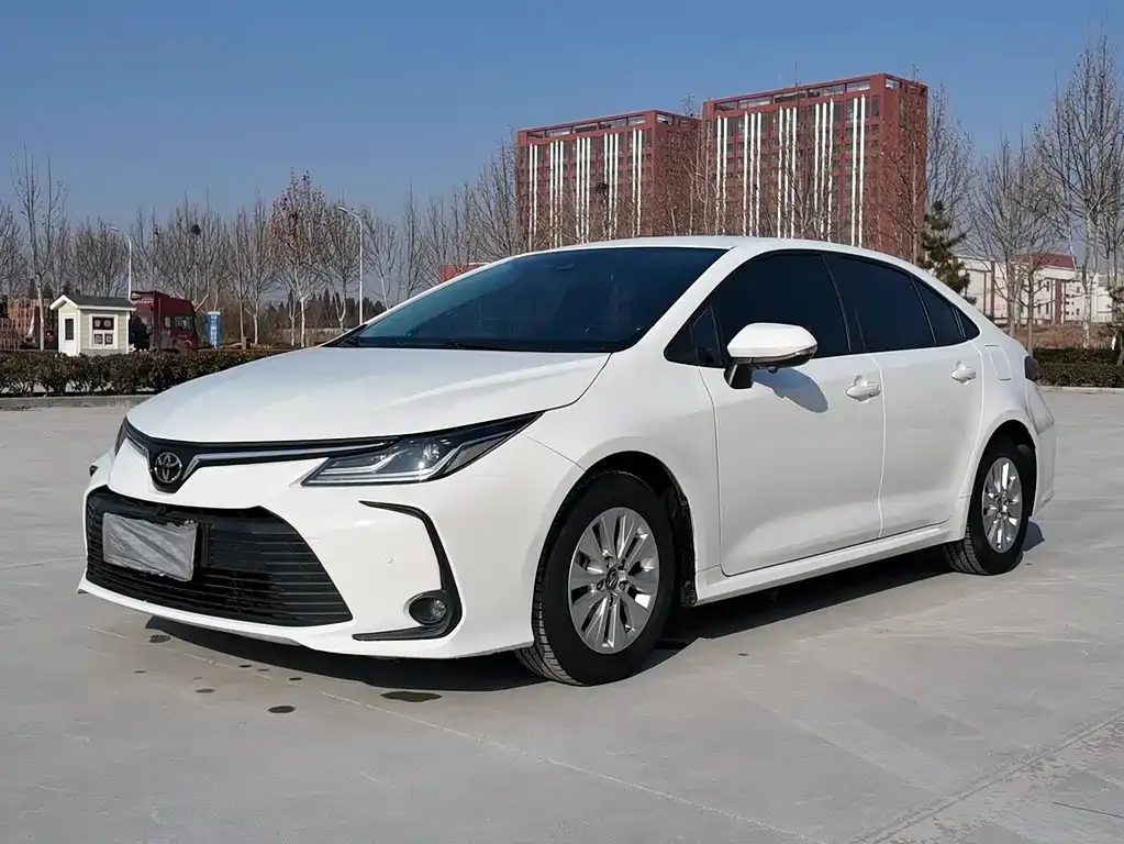 Toyota Corolla 2022 из CN, фото 1