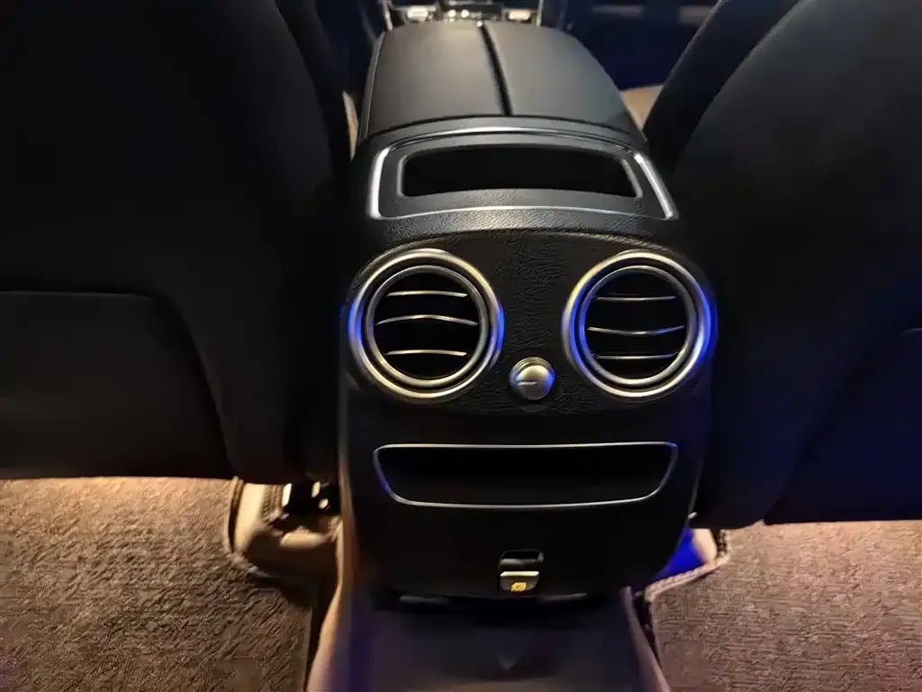 Mercedes-Benz GLC 2021 из CN, фото 9