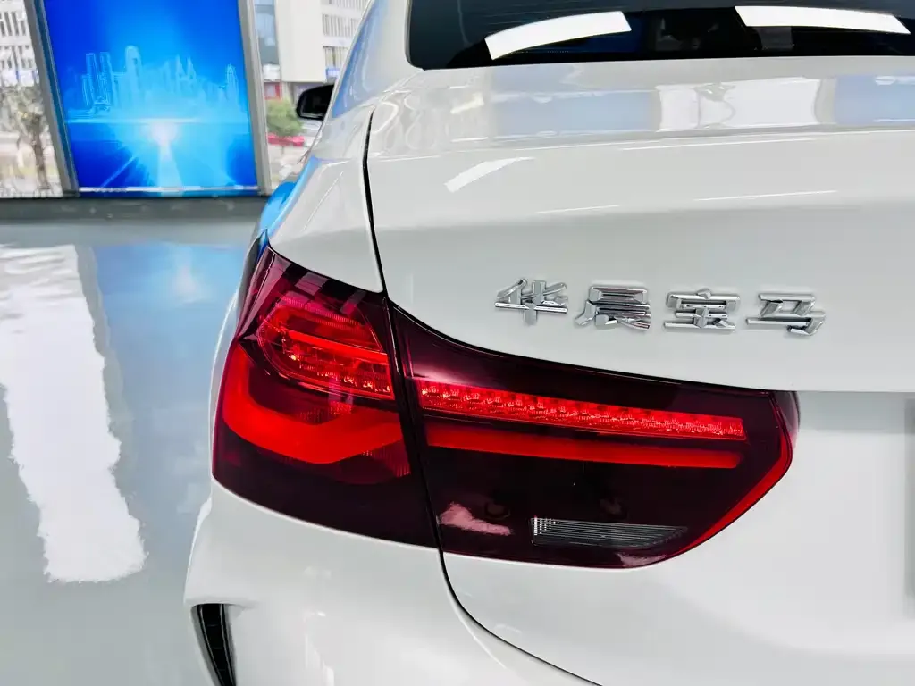BMW 1 Series 2023 из CN, фото 5