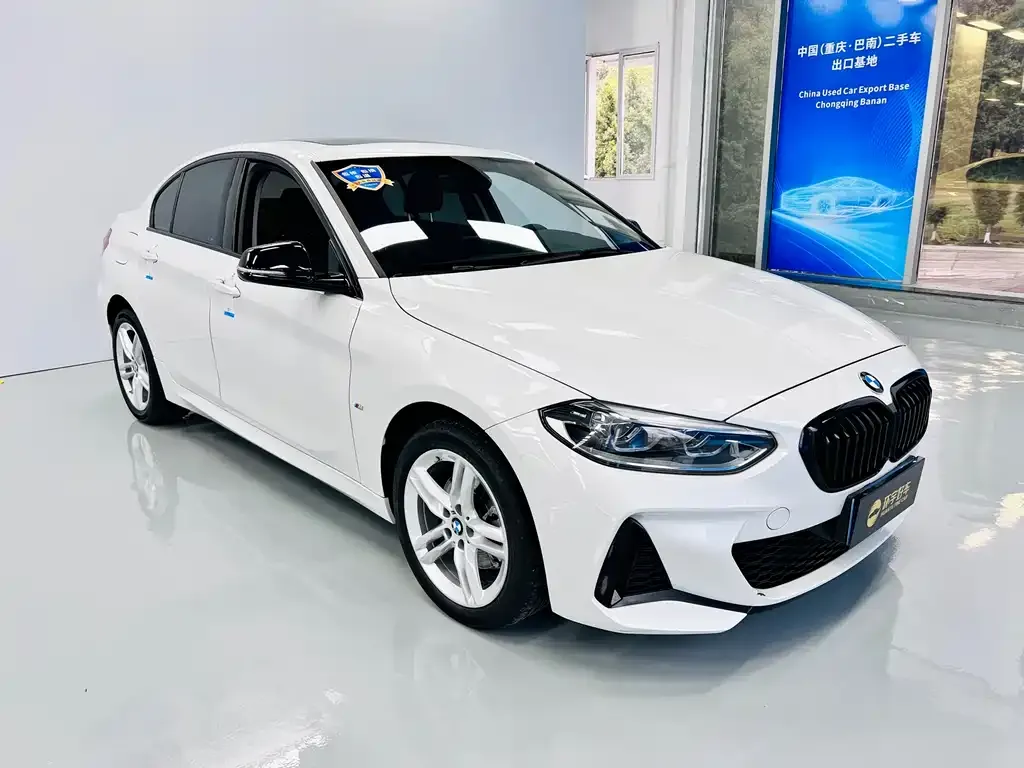 BMW 1 Series 2023 из CN, фото 4