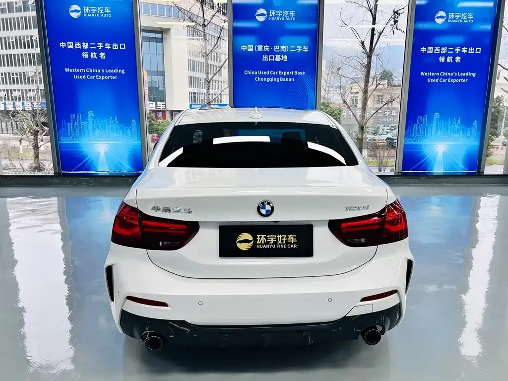 BMW 1 Series 2023 из CN, фото 10