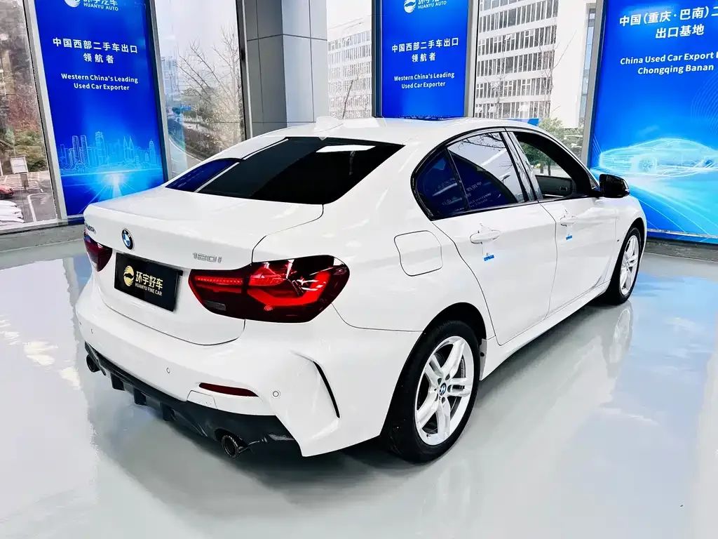 BMW 1 Series 2023 из CN, фото 6