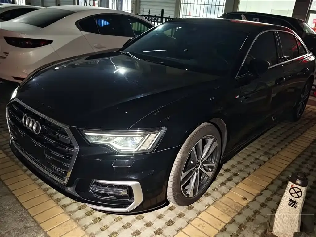 Audi A6L 2023 из CN, фото 1