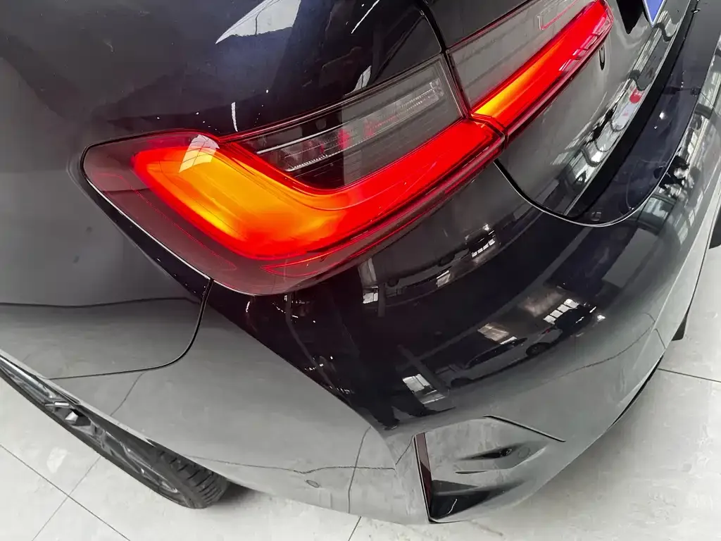 BMW 3 Series 2024 из CN, фото 9