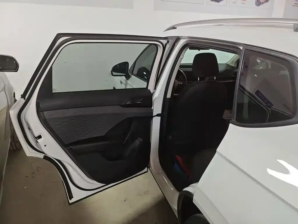 Volkswagen Tharu 2022 из CN, фото 6