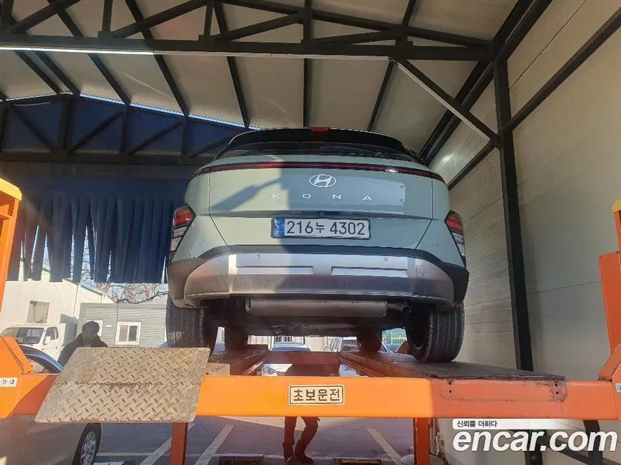 Hyundai Kona 2023 из KR, фото 2
