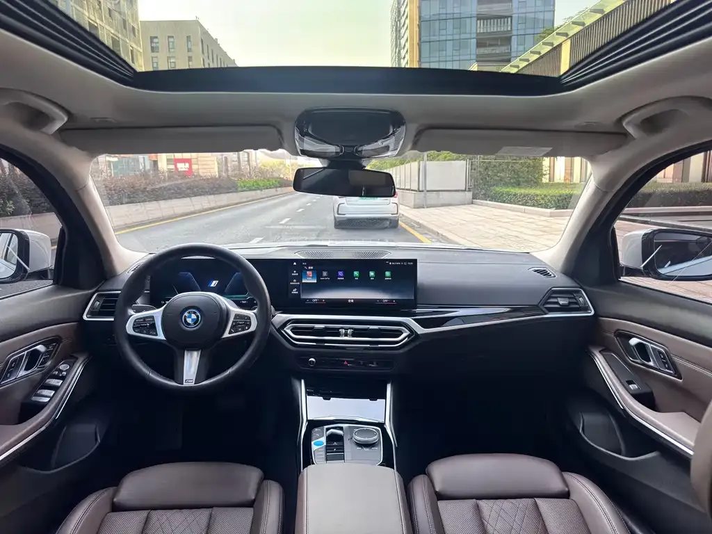 BMW i3 — фото 8