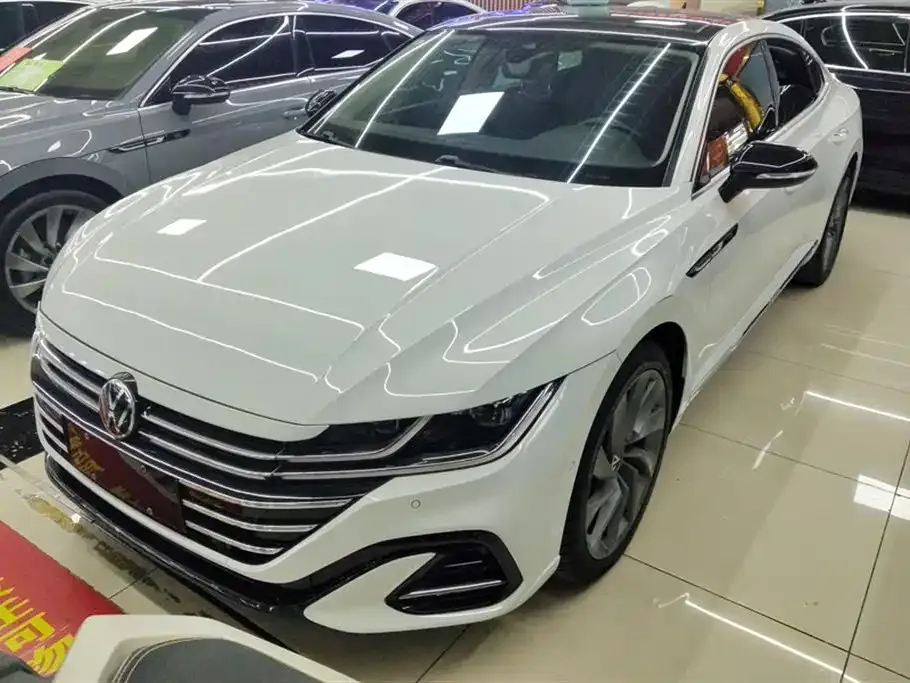 Volkswagen CC 2023 из CN, фото 1