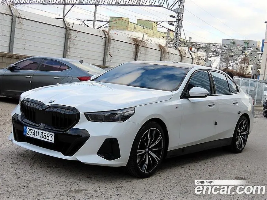 BMW 5-Series 2025 из KR, фото 1