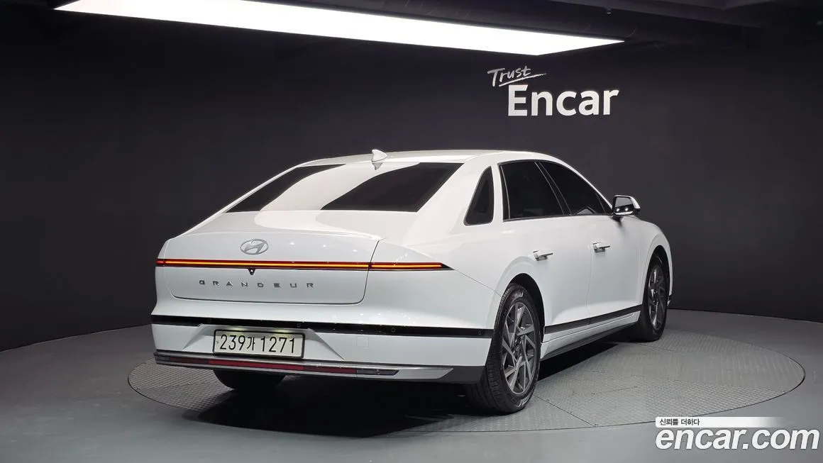 Hyundai Grandeur 2023 из KR, фото 2