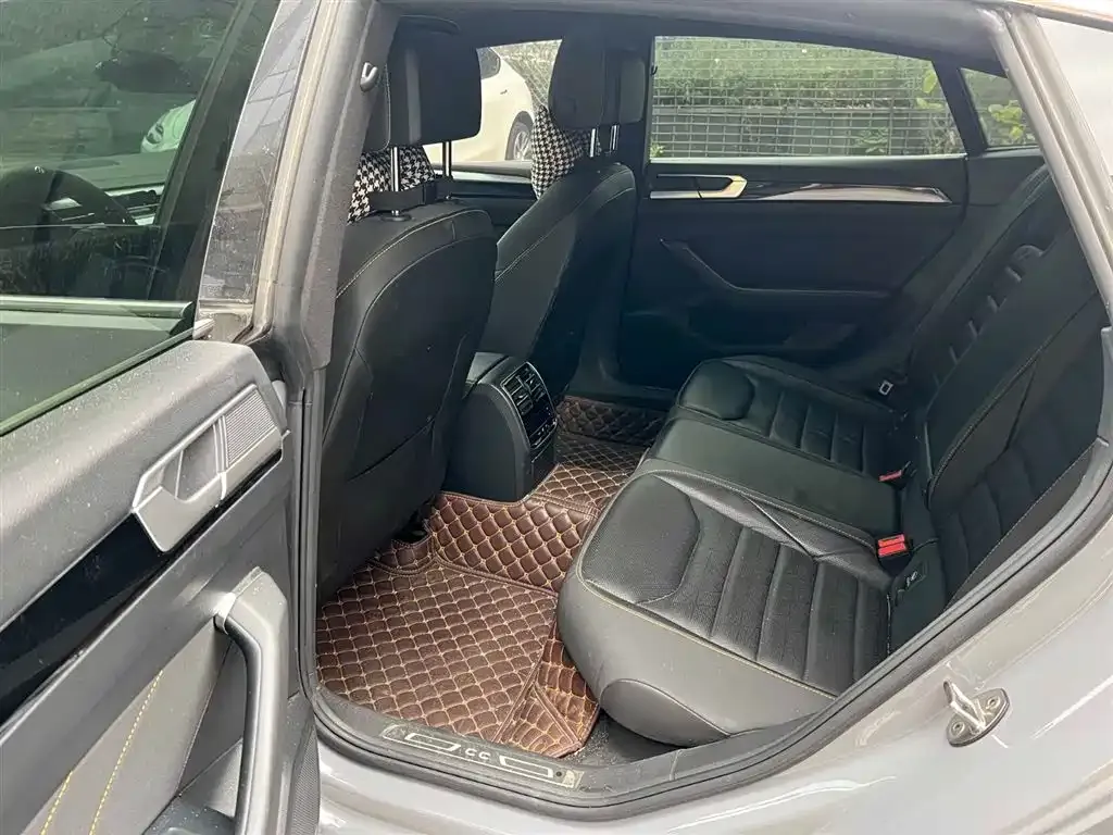 Volkswagen CC 2022 из CN, фото 6