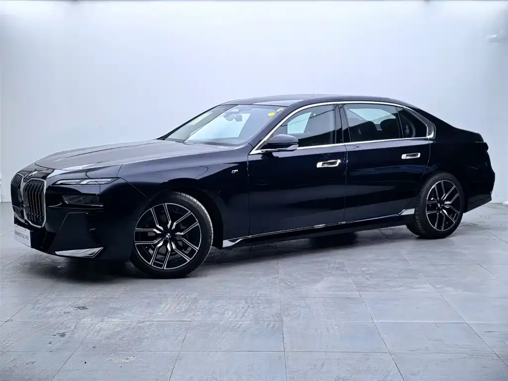 BMW 7 Series 2025 из CN, фото 1
