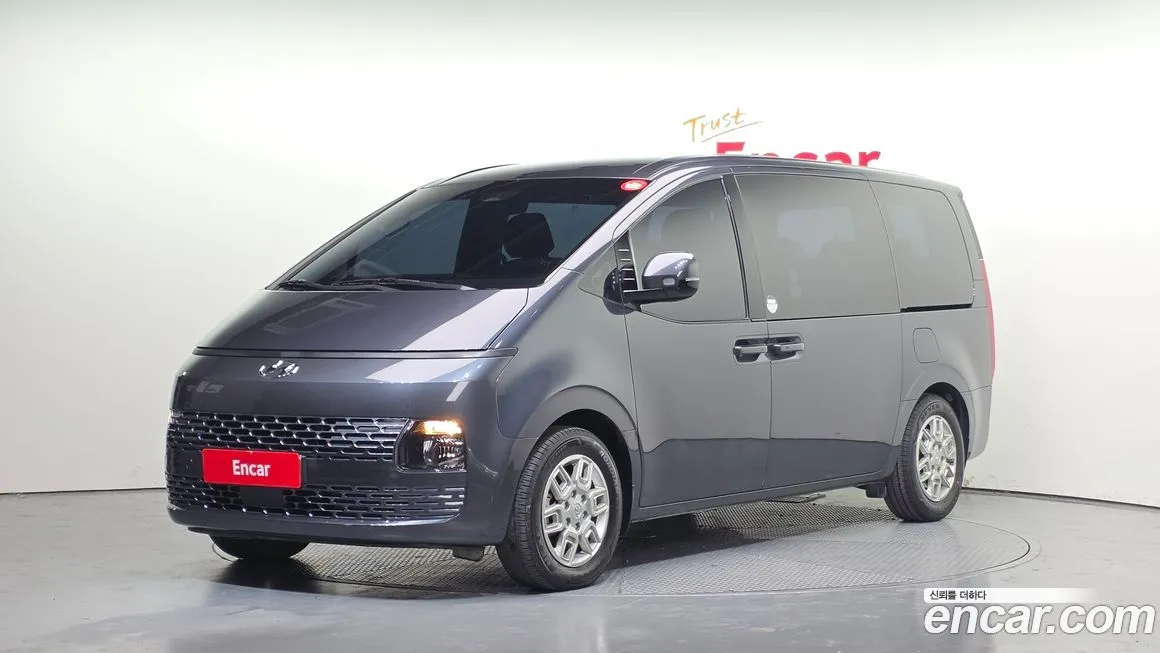 Hyundai Staria 2023 из KR, фото 1