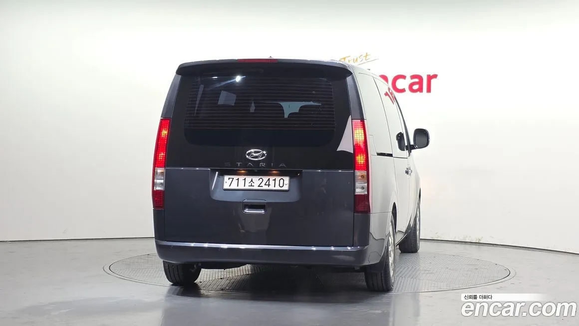 Hyundai Staria 2023 из KR, фото 2