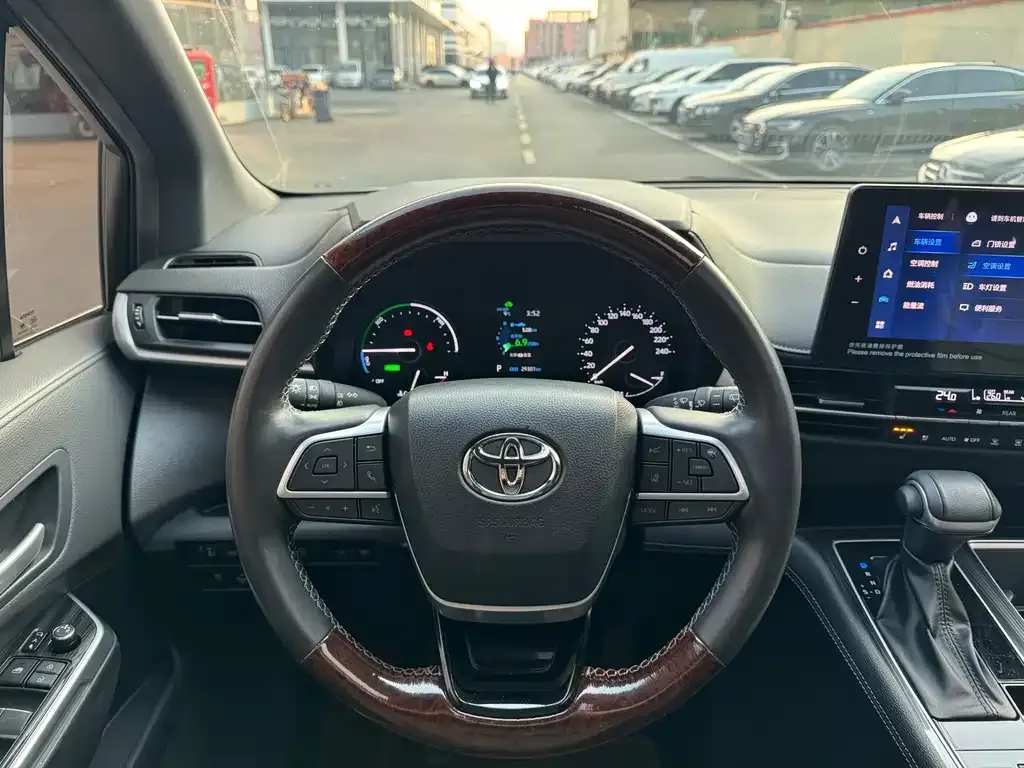 Toyota Sienna 2023 из CN, фото 10