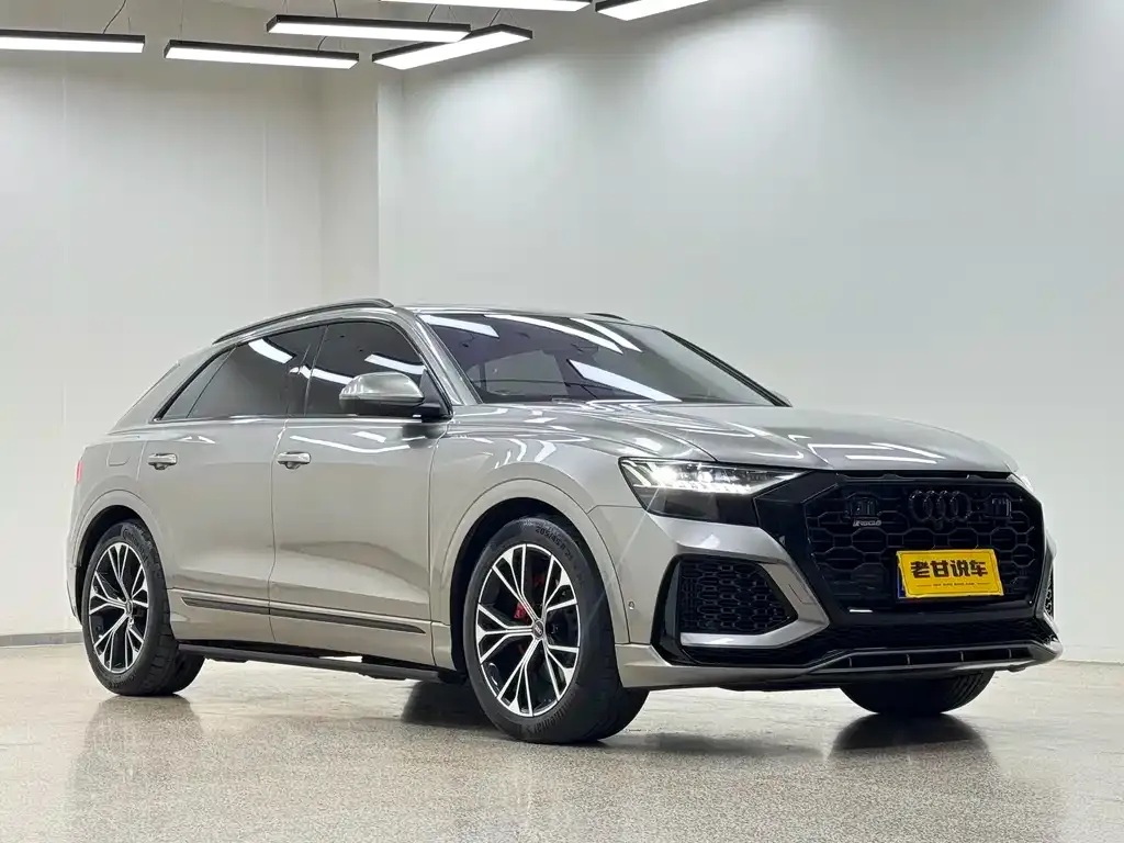 Audi Q8 2022 из CN, фото 3