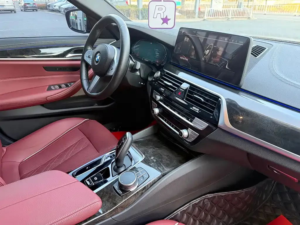 BMW 5 Series 2023 из CN, фото 4