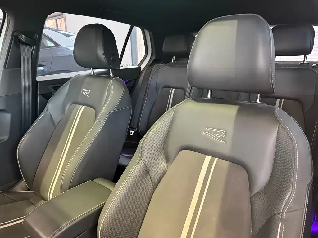 Volkswagen Golf 2022 из CN, фото 8