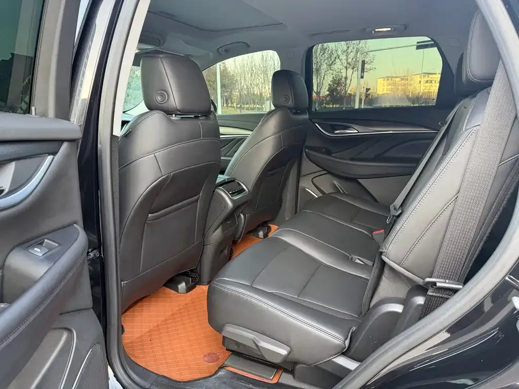 Buick Enclave 2021 из CN, фото 2
