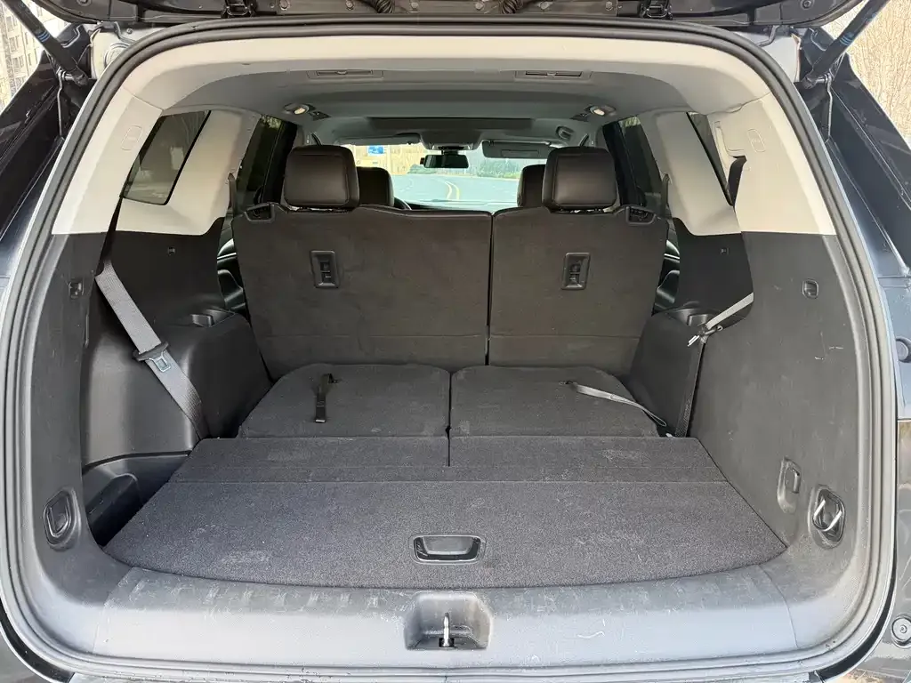 Buick Enclave 2021 из CN, фото 9