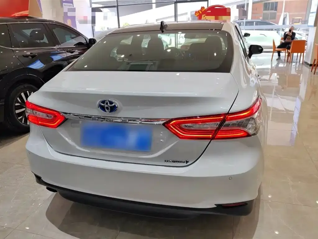 Toyota Camry 2022 из CN, фото 2