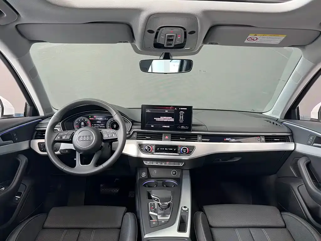 Audi A4L 2021 из CN, фото 9