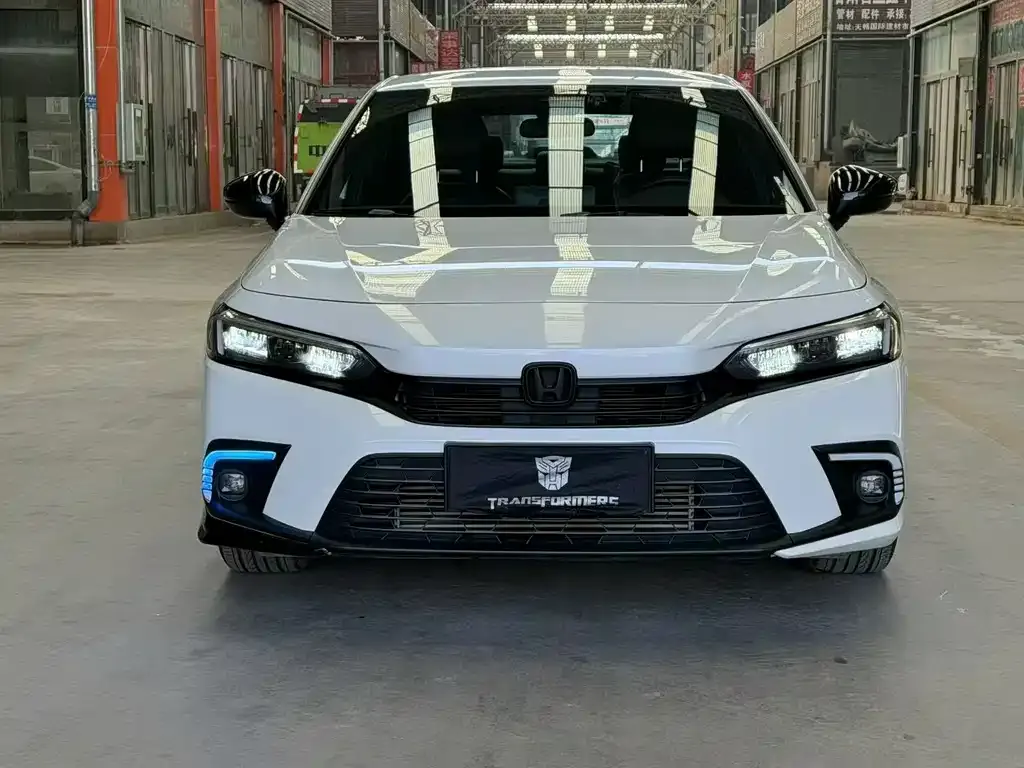 Honda Civic 2024 из CN, фото 2