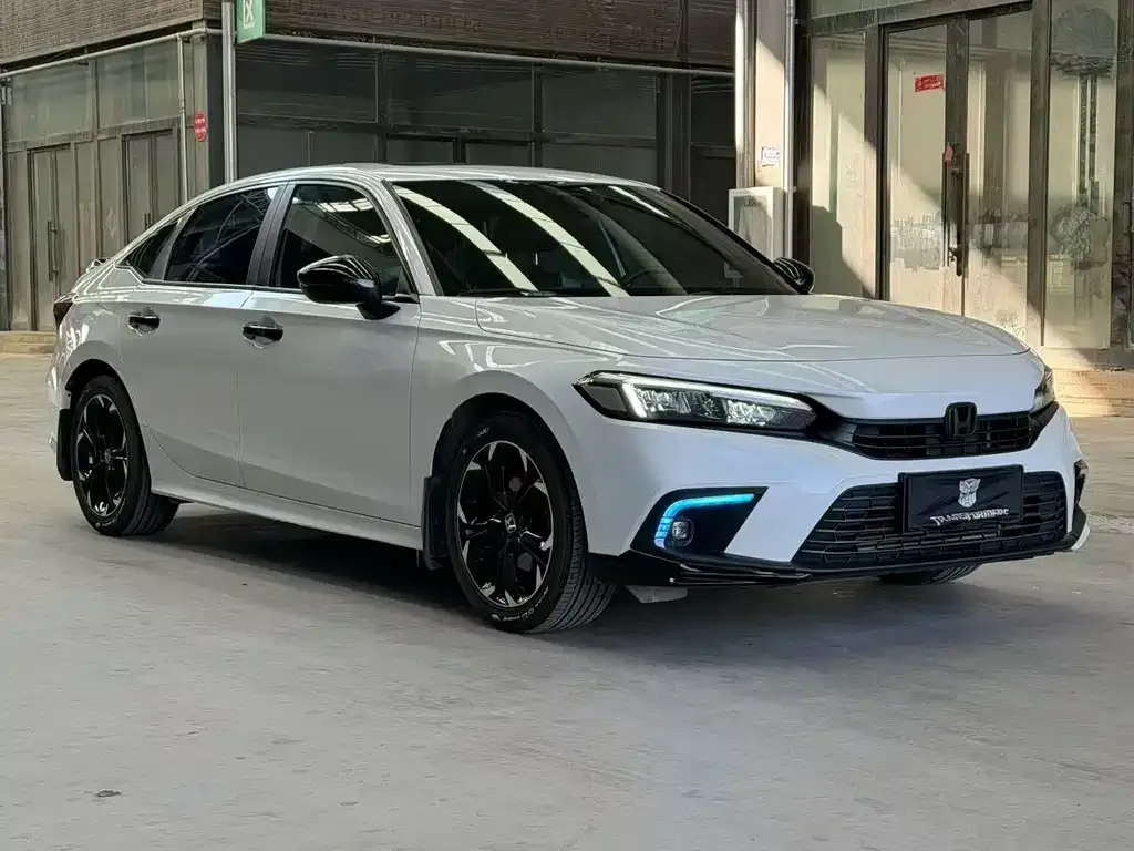 Honda Civic 2024 из CN, фото 3