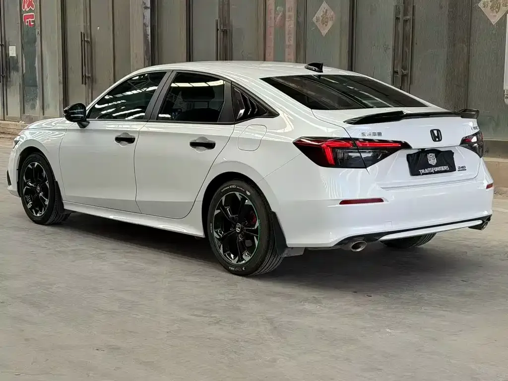 Honda Civic 2024 из CN, фото 4