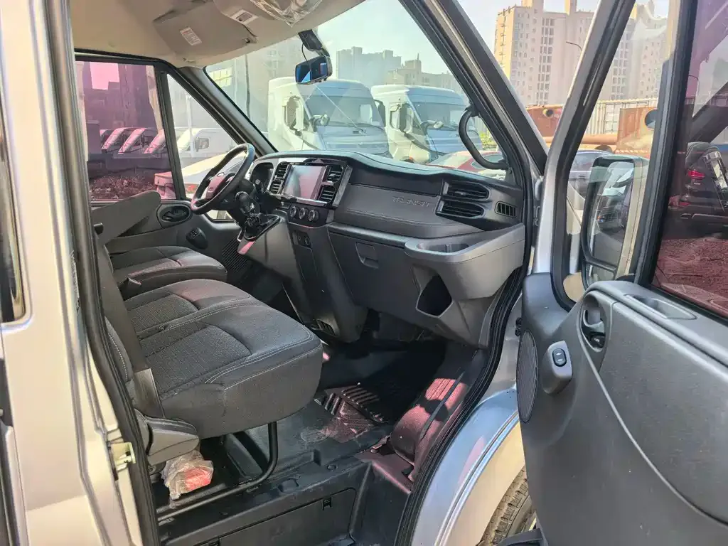 Ford Transit Custom 2021 из CN, фото 10