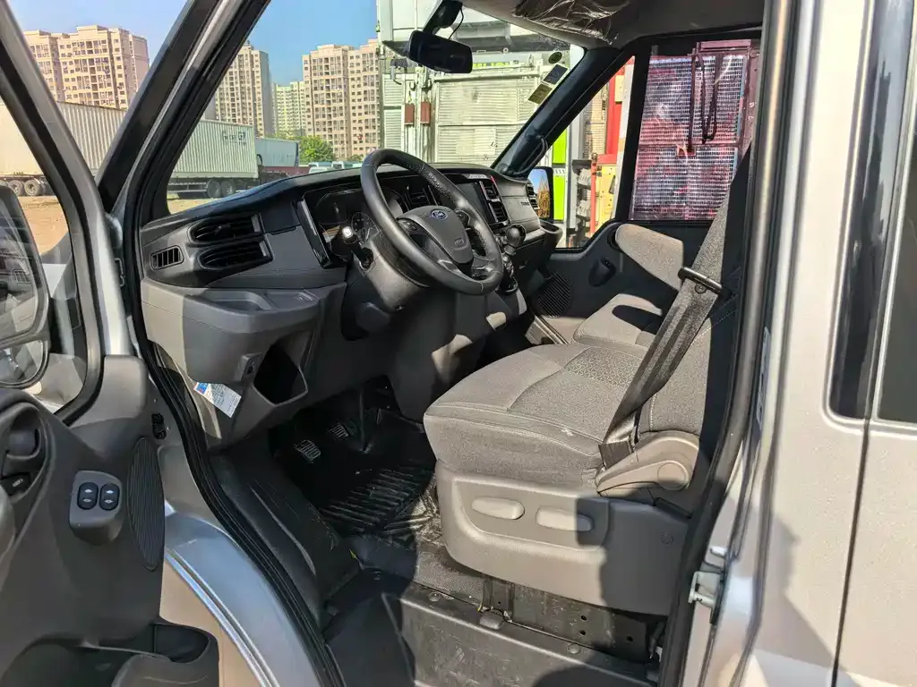 Ford Transit Custom 2021 из CN, фото 7