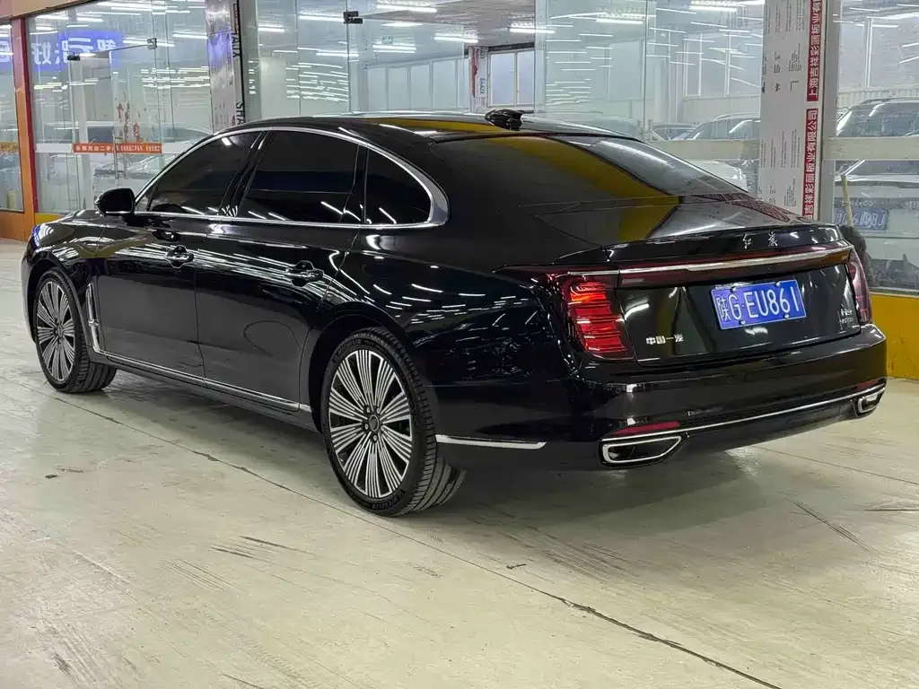 Hongqi H9 — фото 9