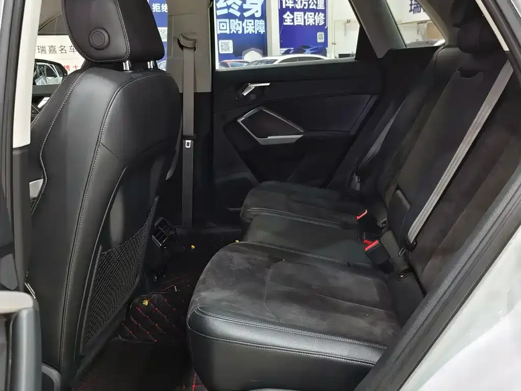 Audi Q3 2021 из CN, фото 10