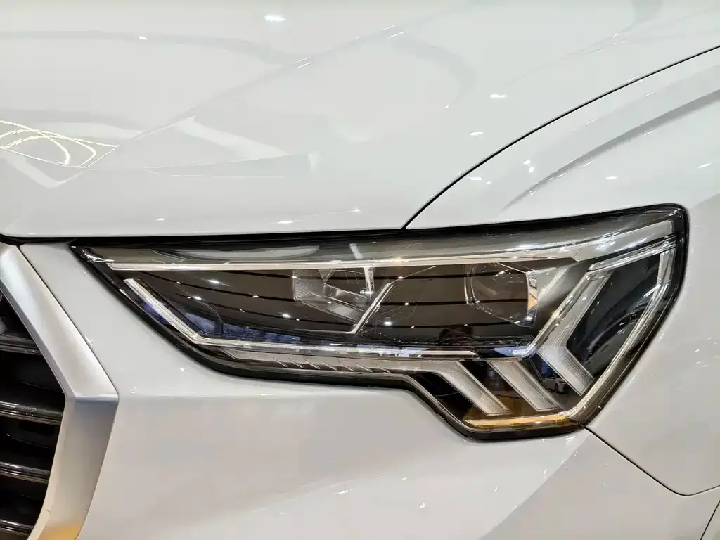 Audi Q3 2021 из CN, фото 2