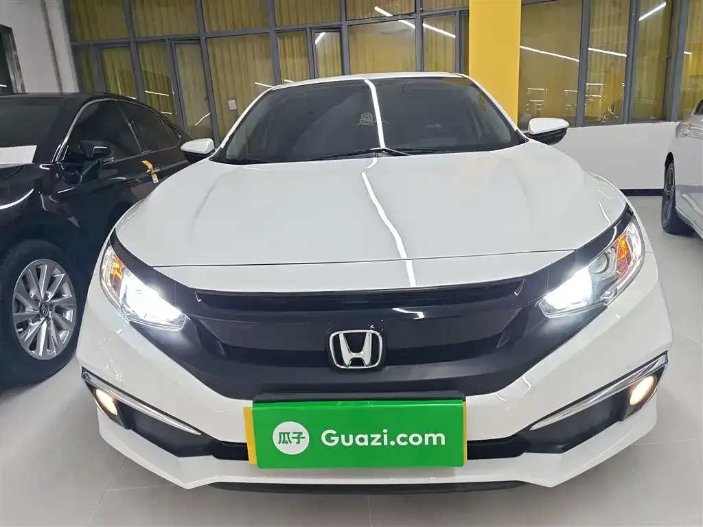 Honda Civic — фото 5