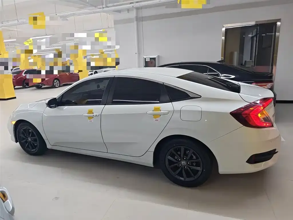 Honda Civic — фото 3